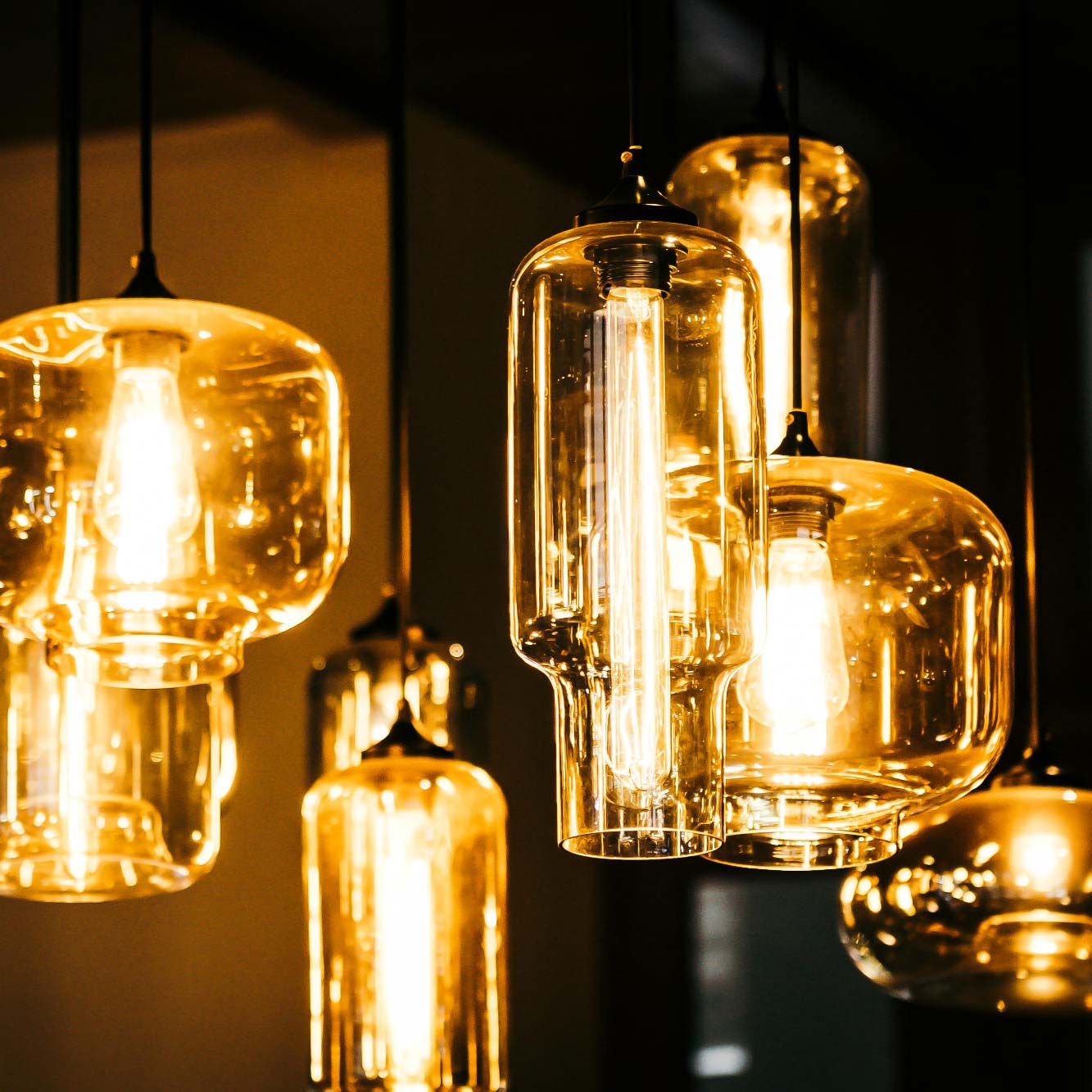 Impianti di illuminazione per interni, esterni e aree pubbliche